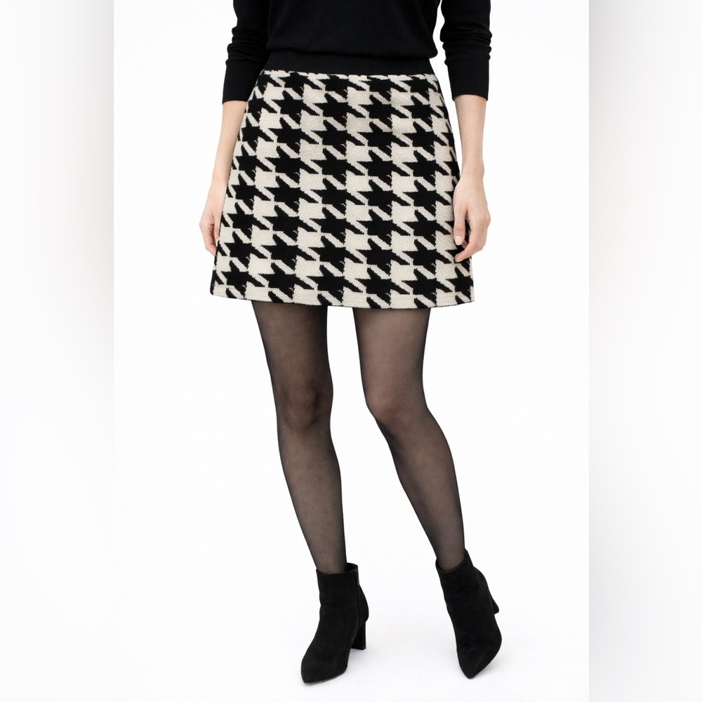 Black and White A-Line Houndstooth Skirt Coquette Office